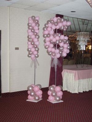 xmaking-number-16-in-balloon-columns-21850405.jpg.pagespeed.ic.RxN0-5XsKm.jpg
